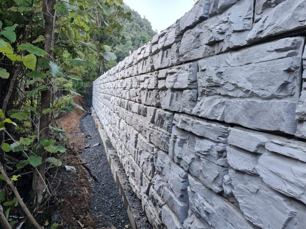 Magnumstone-wall