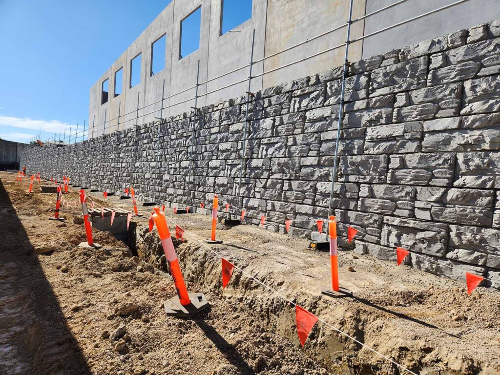 Sealy Springs Site, Walcol – MagnumStone™ Gravity Wall